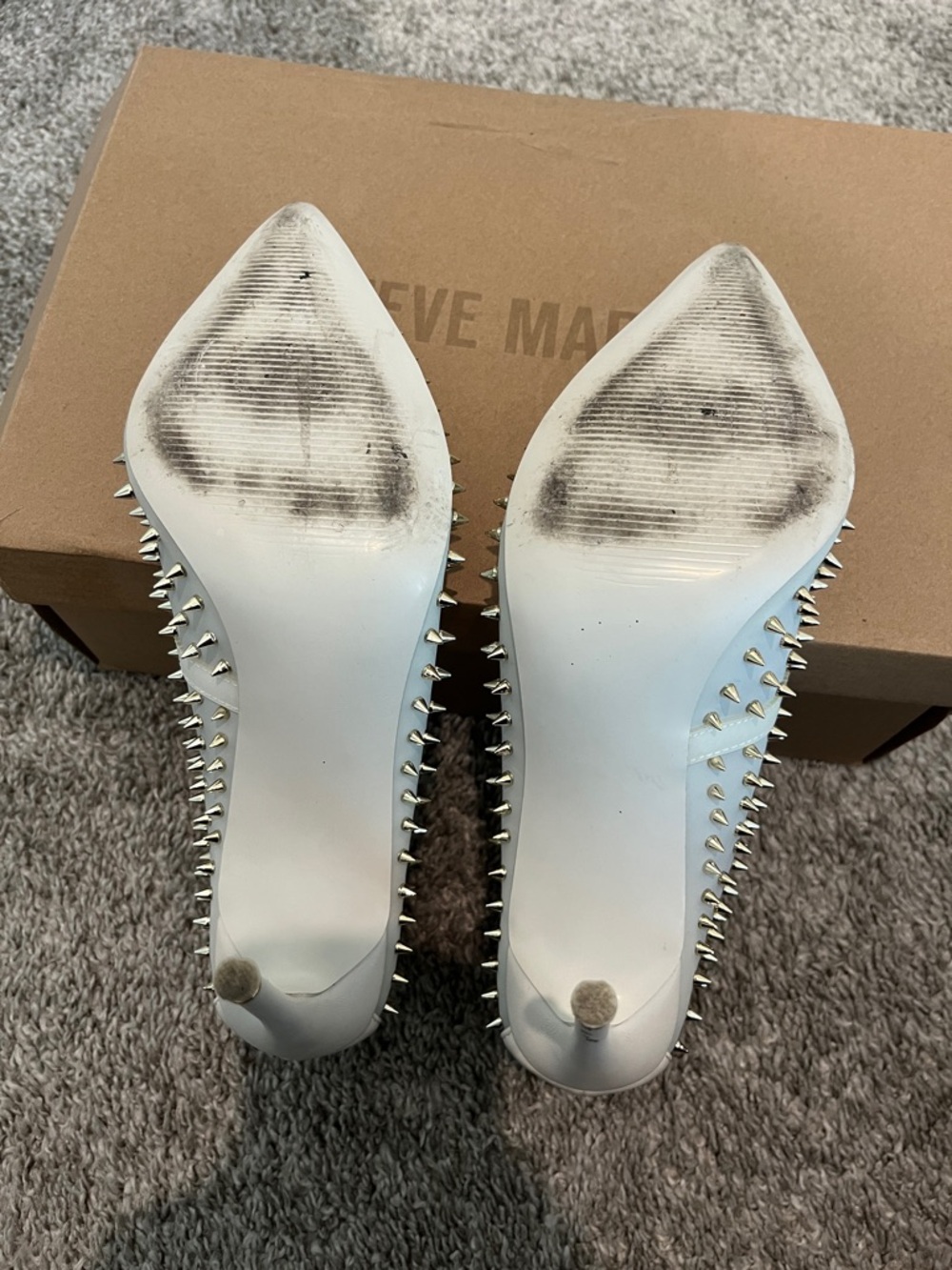Steve Madden Cream Pointed-Toe Stiletto Pumps with Gold Spikes - Picture 5 of 5